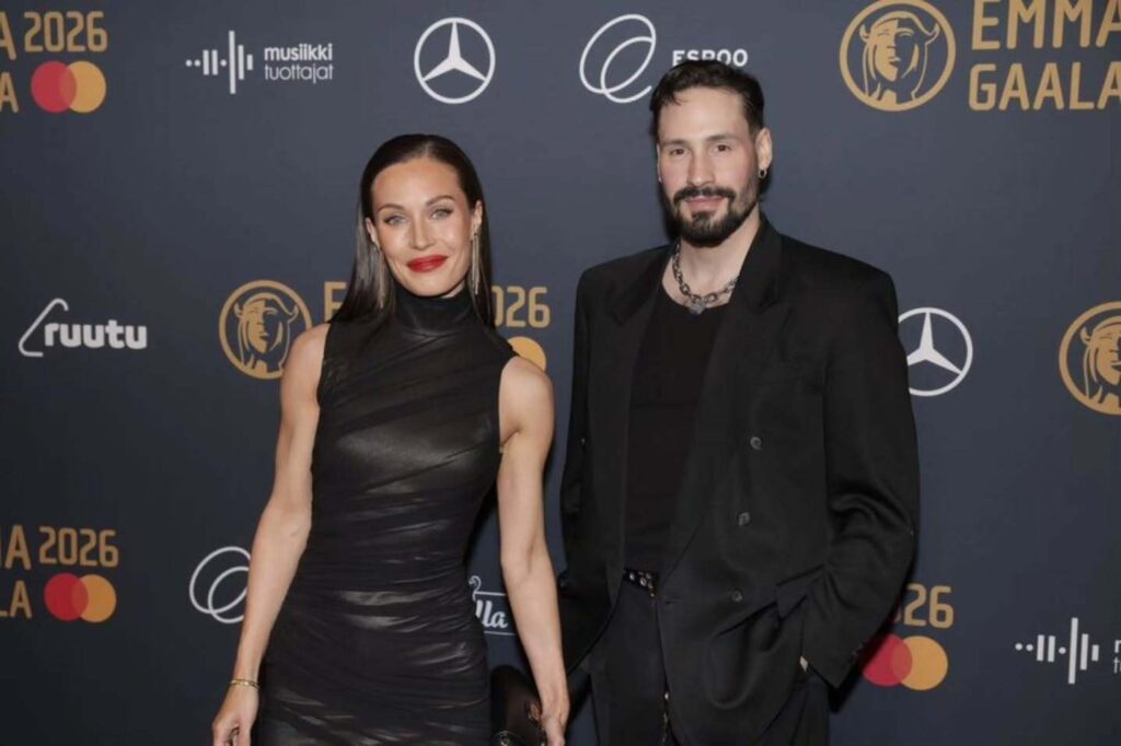 Sanna Marin ja 𝐉𝐨𝐧𝐢 𝐖𝐢𝐥𝐥𝐛𝐞𝐫𝐠